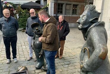  NAMUR COMME VOUS NE L'AVEZ JAMAIS BUE! UN VOYAGE ENTRE BIERES ET METS